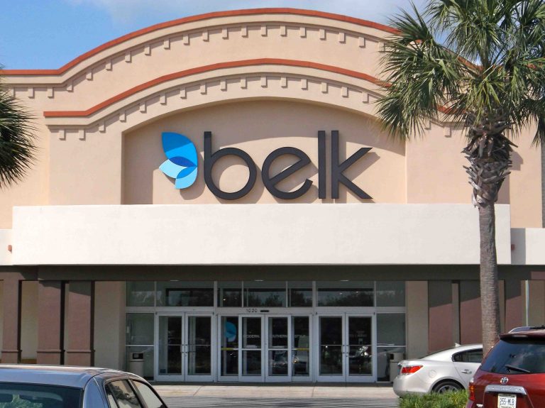 Woman banned from Belk arrested by police after showing up with companion for shoplifting spree