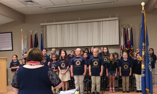 Children provide uplifting performance for veterans on Flightless Honor Flight