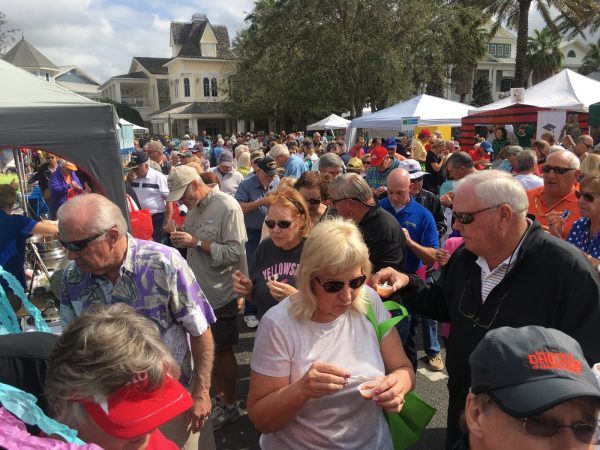Crowds at 20th Annual Chili Cookoff