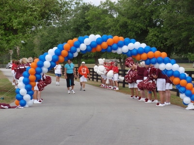 Racers at the end of the finish line at the 2017 MS Walk