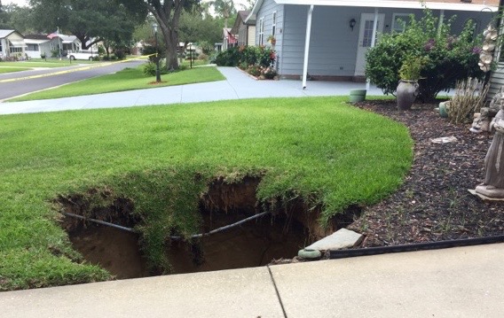 20-foot sinkhole opens up on Historic Side