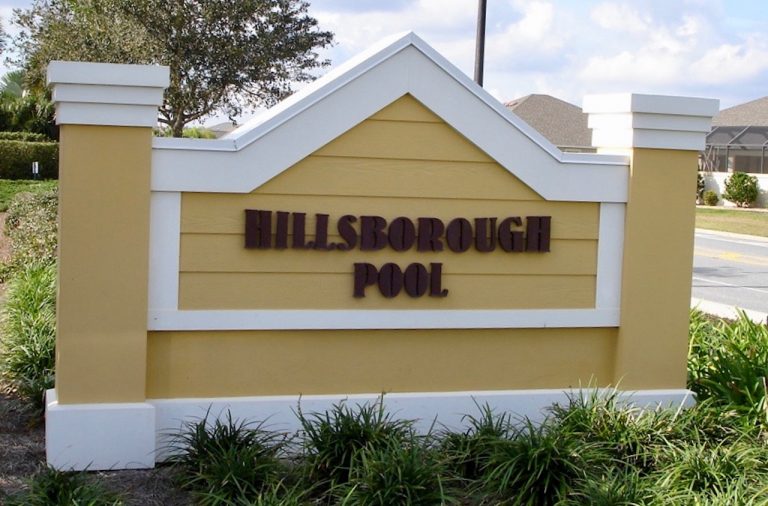 Majority of CDD 10 supervisors push for lighting of Hillsborough pool sign