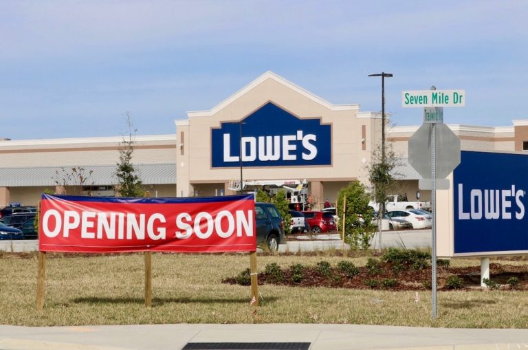 Opening date announced for new Lowe’s at Trailwinds Village on County Road 466A