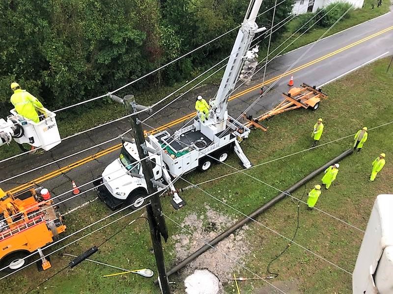 leesburg-electric-crews-deployed-to-north-carolina-to-help-with