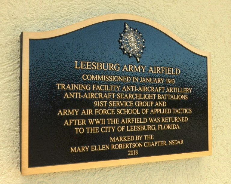 DAR presents historic marker honoring Leesburg airport’s role in WW II