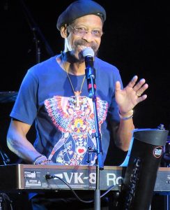 War S Original Lead Singer Tells Stories And Leads Band Through Funky 70s Hits Villages News Com