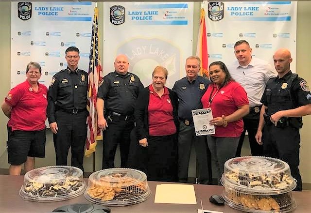 American Legion Auxiliary 347 pays tribute to first responders with baked goodies