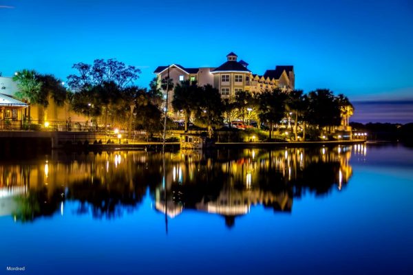 Waterfront Inn Hotel in The Villages