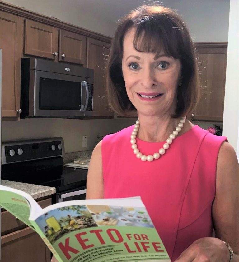 Advice from Villages Keto advocate: Shop healthy and avoid center aisles at grocery store