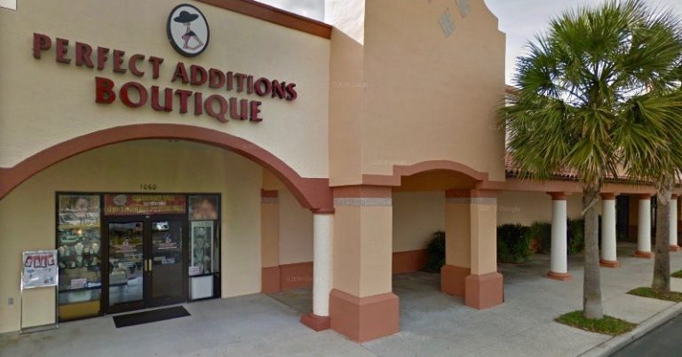 Woman arrested after ‘scaring customers’ at shopping plaza in The Villages