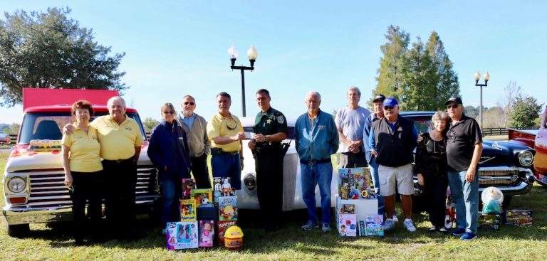 Villages Vintage Car Club donates $1,100 to support Kids, Cops and Christmas