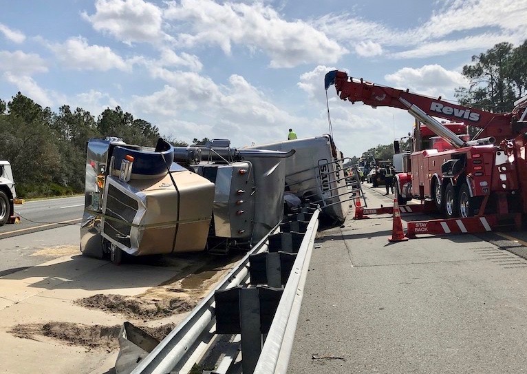 19 cows killed when truck overturns on I-75 in Sumter County