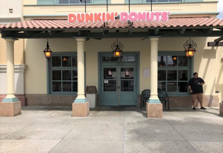 Dunkin Donuts shuts down at Spanish Springs Town Square