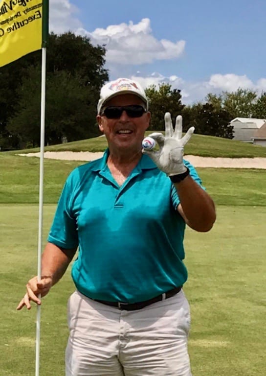 Wife sets husband straight during hole-in-one celebration
