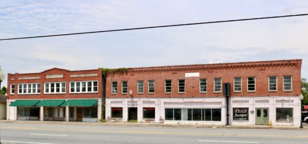 These buidlings in the 100 block of Main Street could be purchased by the City of Wildwood. These buidlings in the 100 block of Main Street could be purchased by the City of Wildwood.