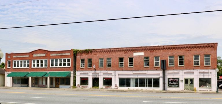 These buidlings in the 100 block of Main Street could be purchased by the City of Wildwood.