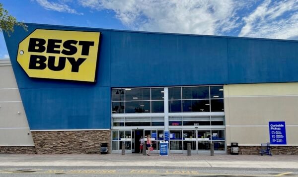 Suspected Best Buy shoplifter tied to previous theft at neighboring store
