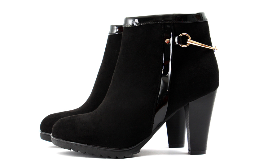 Womans boots