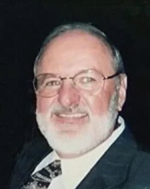 Leonard L. Besednik