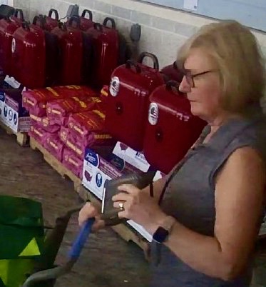 The Sumter County Sheriff's Office needs help identifying this woman The Sumter County Sheriff's Office needs help identifying this woman