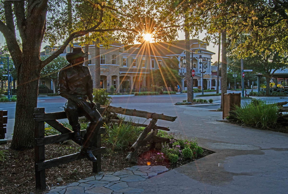 Morning sunrise at Brownwood Paddock Square