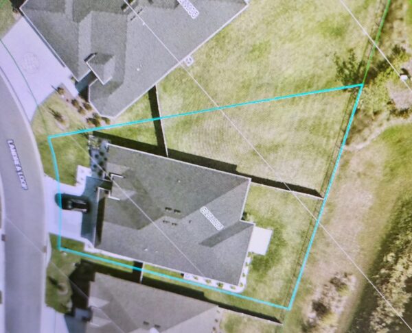 The green lines show the property actually owned by Sean Langan and his wife