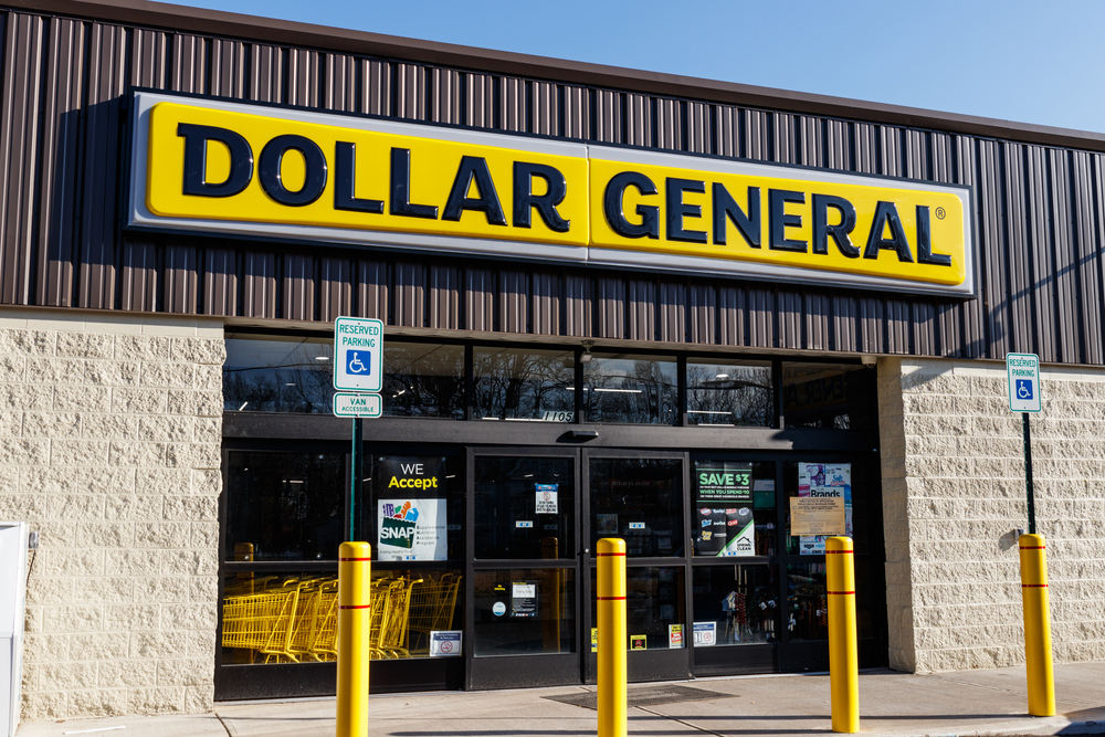 Marion Circa March 2019: Dollar General Retail Location. Dollar General is a Small Box Discount Retailer I