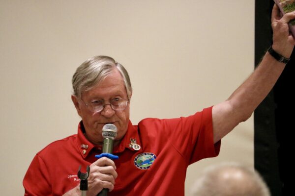 Mayor Jim Rietz makes a point during Tuesday's POA meeting Mayor Jim Rietz makes a point during Tuesday's POA meeting