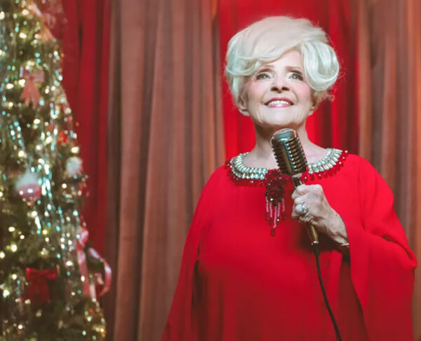 Brenda Lee still rocking around the Christmas tree Brenda Lee still rocking around the Christmas tree