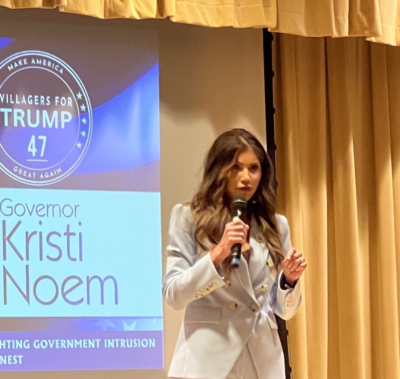South Dakota Gov. Kristi Noem charmed the crowd at the Rohan Recreation Center.