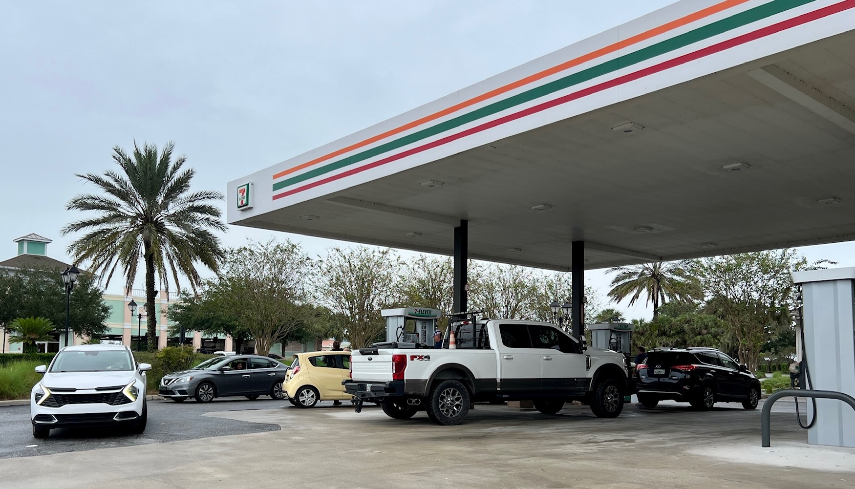 Cars were lined up for gas at 7 Elven at Colony Plaza Cars were lined up for gas at 7 Elven at Colony Plaza