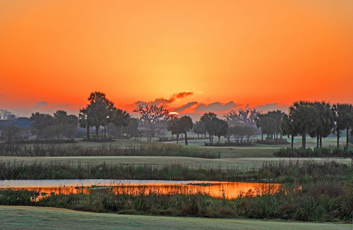 Sunrise over Evans Prairie Country Club golf course