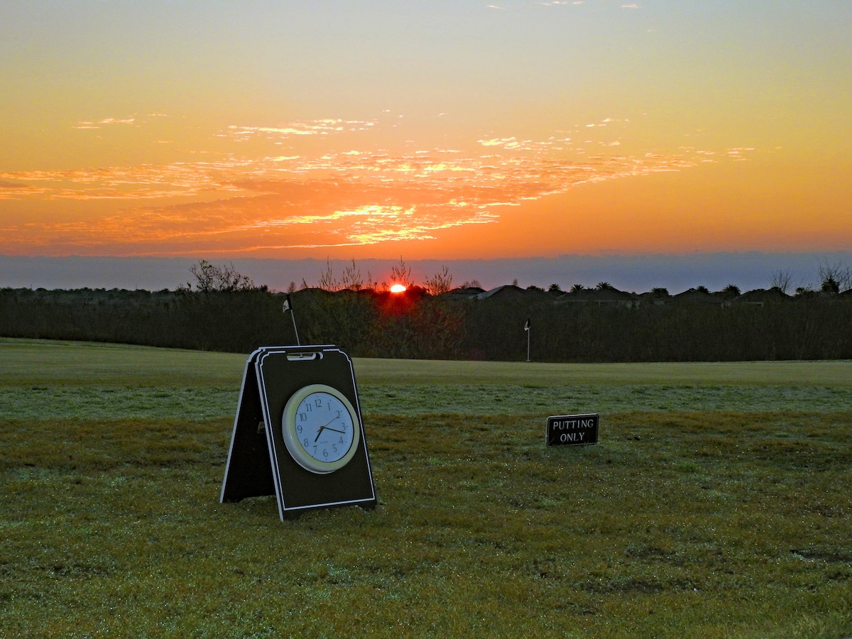 Beautiful sunrise over Evans Prairie Country Club golf course