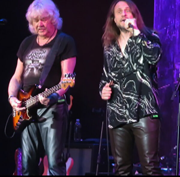 Singer Jon Davison teams with John Lodge on the song Tuesday Afternoon Singer Jon Davison teams with John Lodge on the song Tuesday Afternoon