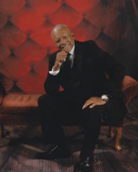 Dewell Oval Edwards