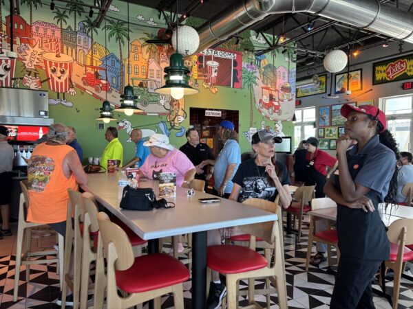 Portillo s Opening Interior