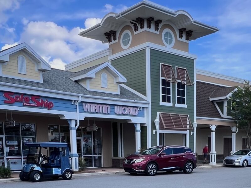 Plenty of entitlement was on display at Colony Plaza