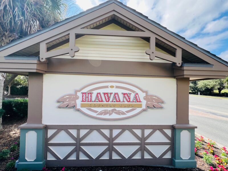Havana Country Club sign