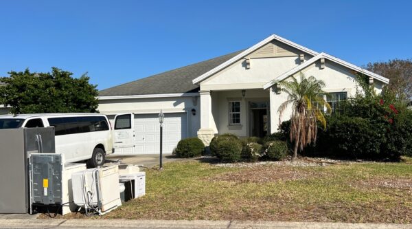 Some fixing up was taking place Tuesday at 1703 Sanderling St. Some fixing up was taking place Tuesday at 1703 Sanderling St.