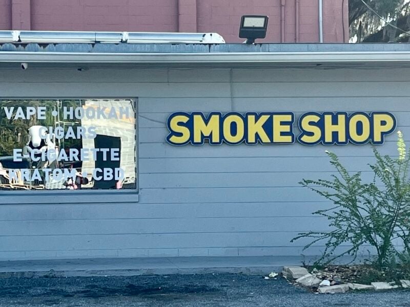 Wildwood officials want to halt proliferation of smoke shops