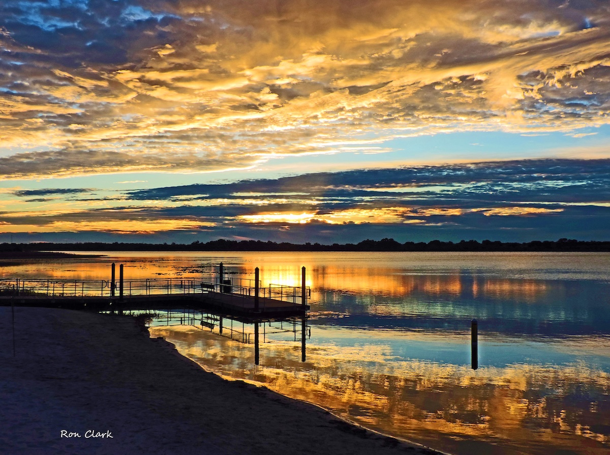 Cold sunrise at Lake Miona Park in The Villages Cold sunrise at Lake Miona Park in The Villages