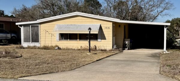 This home at 1016 Parker Place in the Village of Silver Lake is reverting to the lender after the death of the owner This home at 1016 Parker Place in the Village of Silver Lake is reverting to the lender after the death of the owner