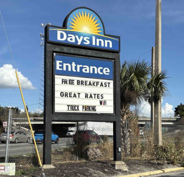 Days Inn sign in Wildwood Days Inn sign in Wildwood