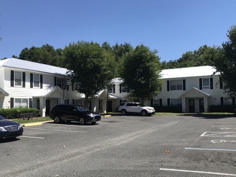 Cypress Commons Apartments is located at 775 Huey Street in Wildwood 1