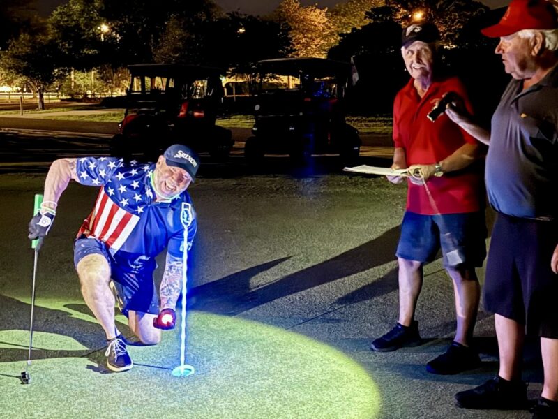 David Young won the putting conest at the Marine Corps League s annual night golf tournament