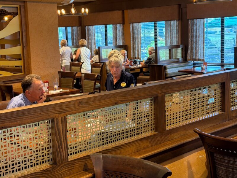 The dining room at Tierra Del Sol Bar - Grill