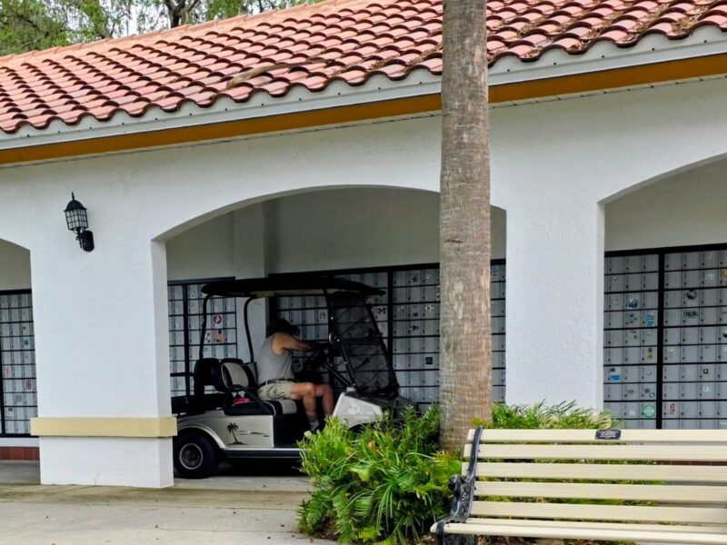 This Villager felt entitled to a litte drive up pick up service at the De La Vista Postal Station