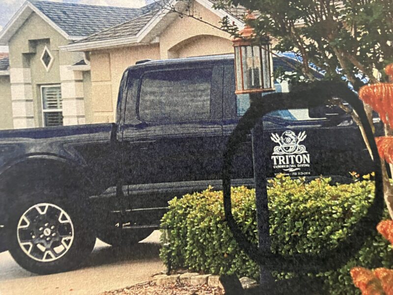 This photograph, submitted in evidence at the hearing, was taken by Helize Vivier s neighbor