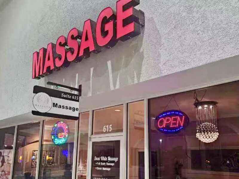 Snow White Massage in Summerfield