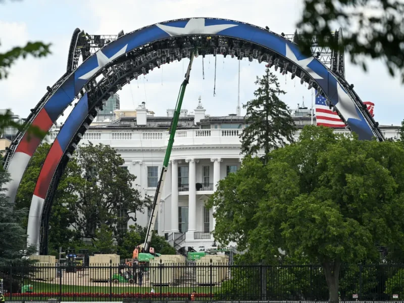 The White House looks like Trump’s zoo